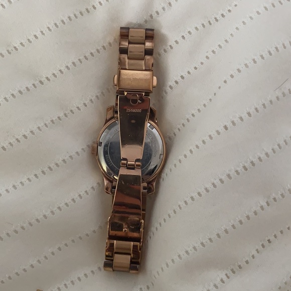 Michael Kors Authentic Watch - Picture 2 of 3